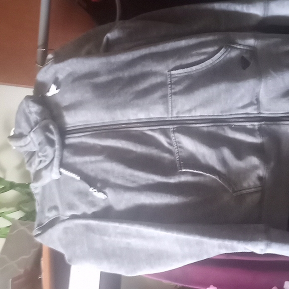 Hoodies - Picture 4 of 8